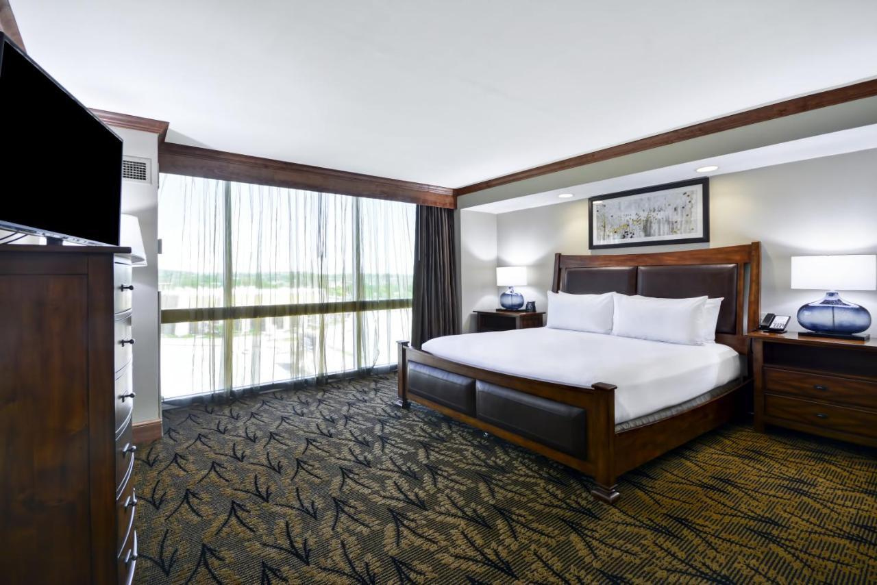 Crowne Plaza Tulsa Hotel Southern Hills Rom bilde