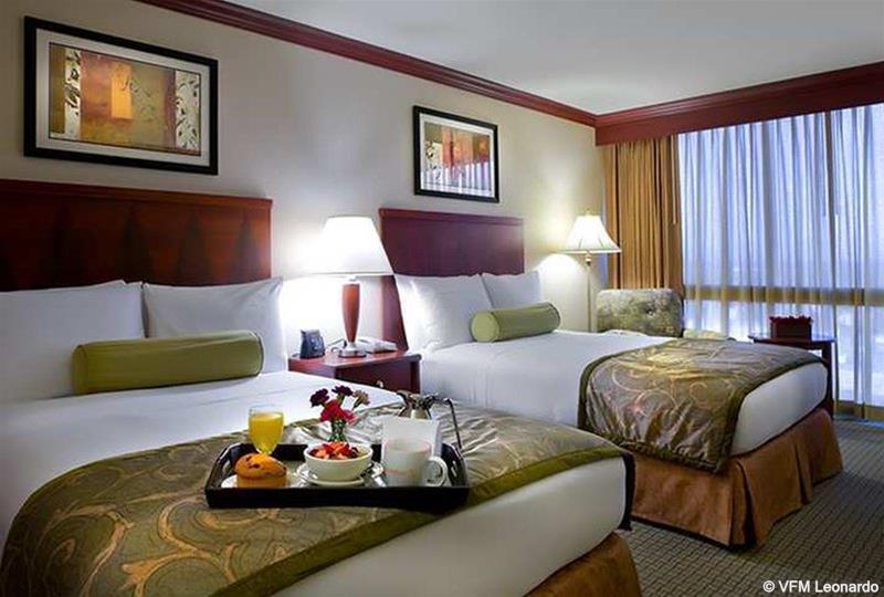 Crowne Plaza Tulsa Hotel Southern Hills Eksteriør bilde