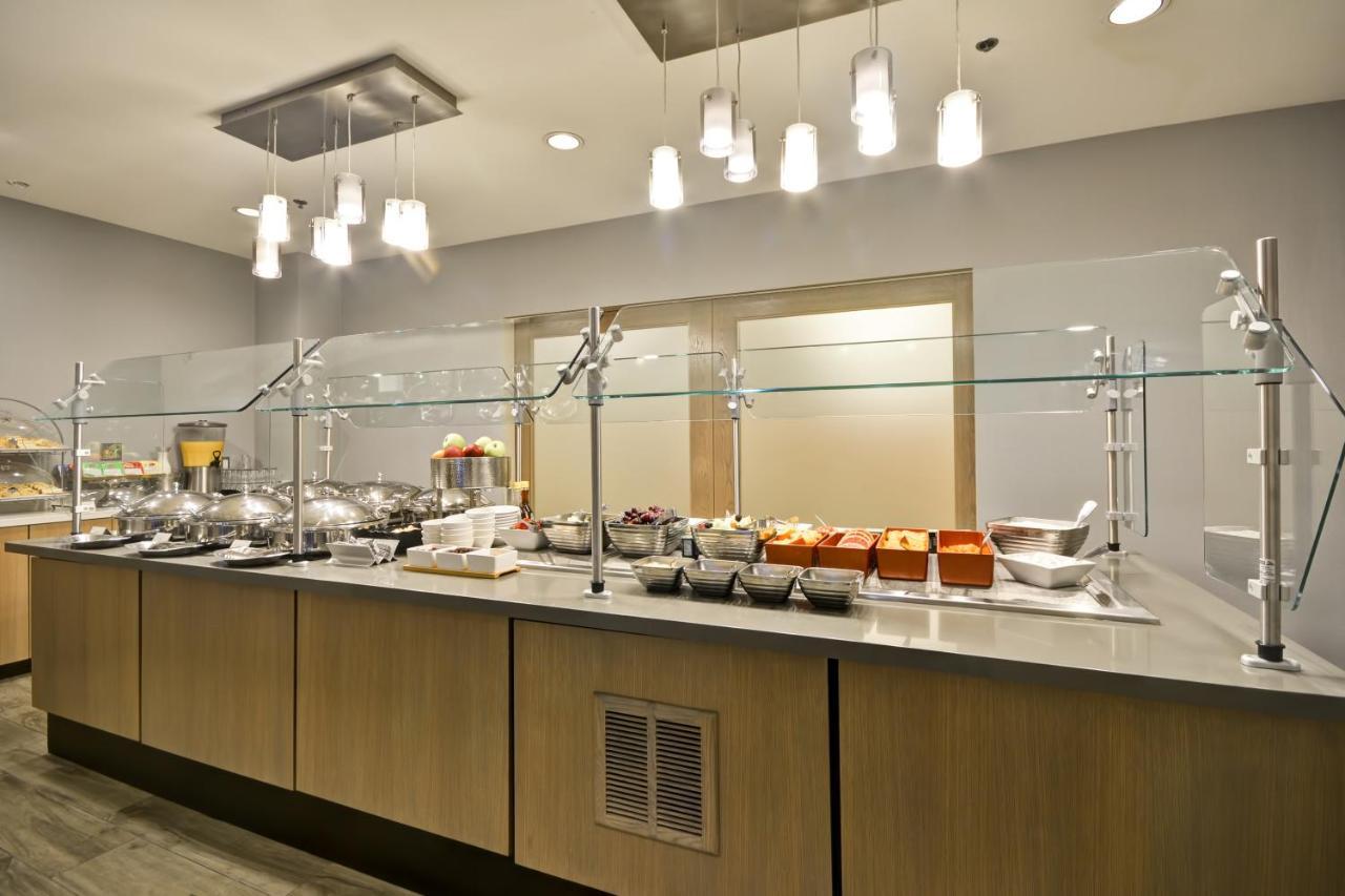 Crowne Plaza Tulsa Hotel Southern Hills Eksteriør bilde