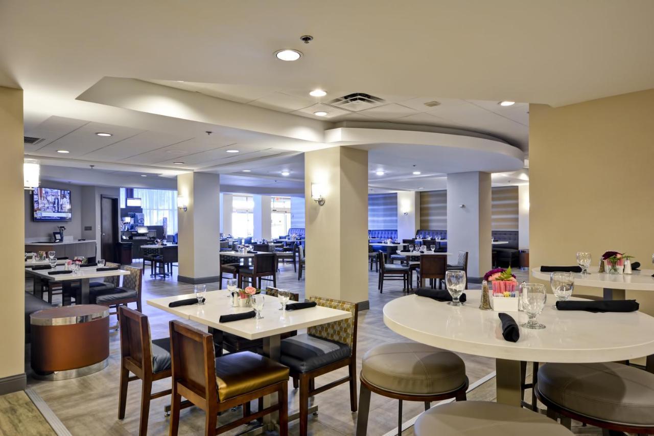 Crowne Plaza Tulsa Hotel Southern Hills Eksteriør bilde