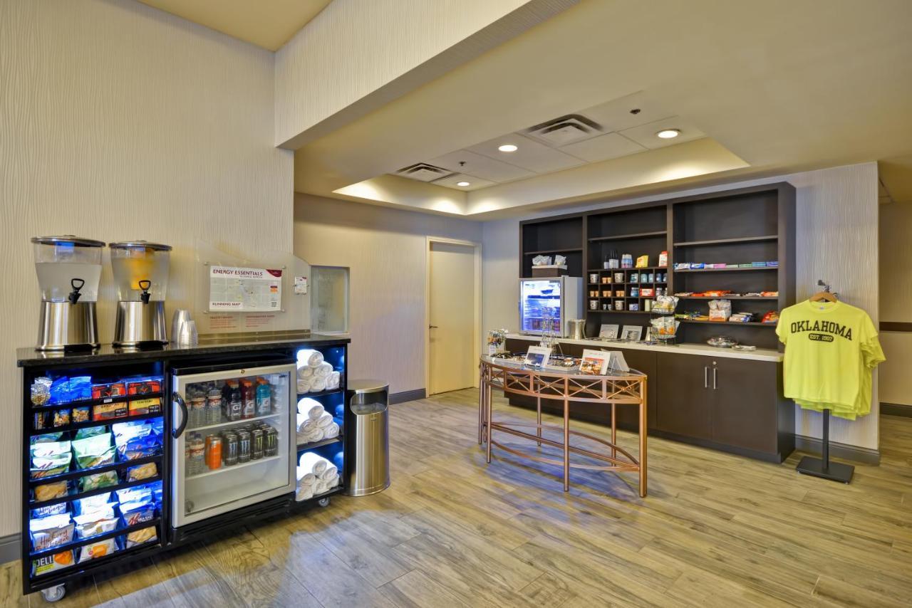 Crowne Plaza Tulsa Hotel Southern Hills Eksteriør bilde
